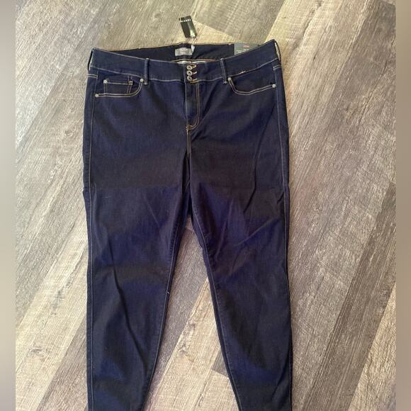 Torrid Super Soft High Rise Jegging - Picture 8 of 13